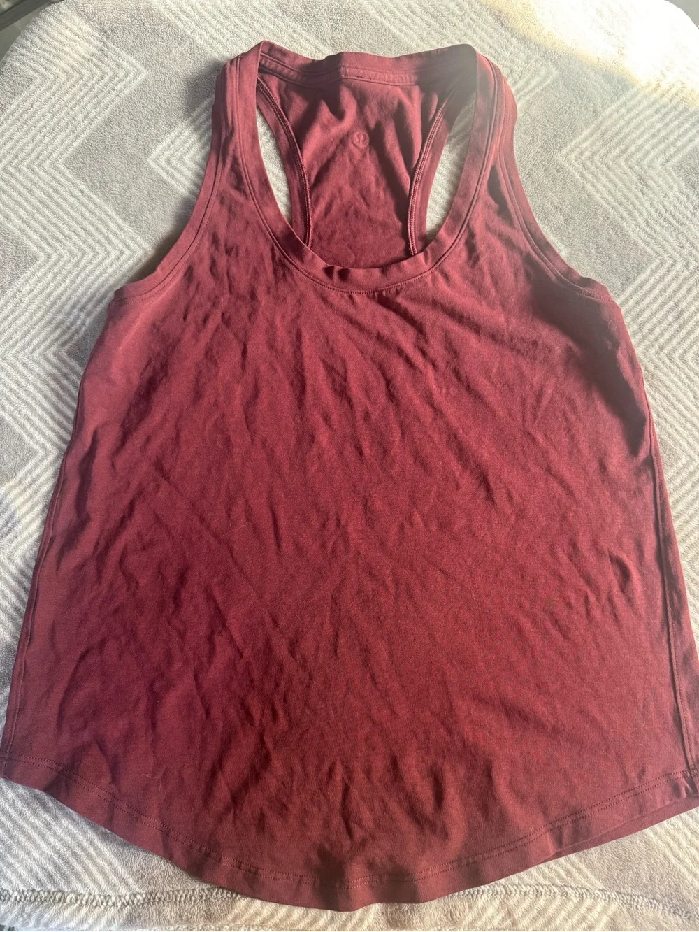lululemon love tank top in Burgundy